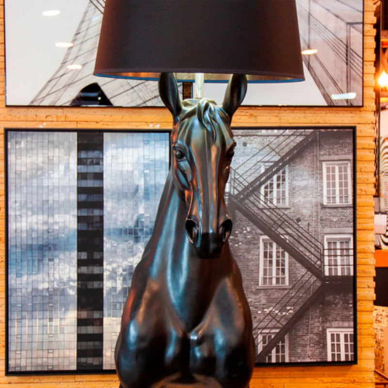 Luminária Cavalo Em Pé Preto Com Dourado